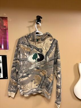 Cabela's Green and Yellow Logo Camo Hooded Sweatshirt